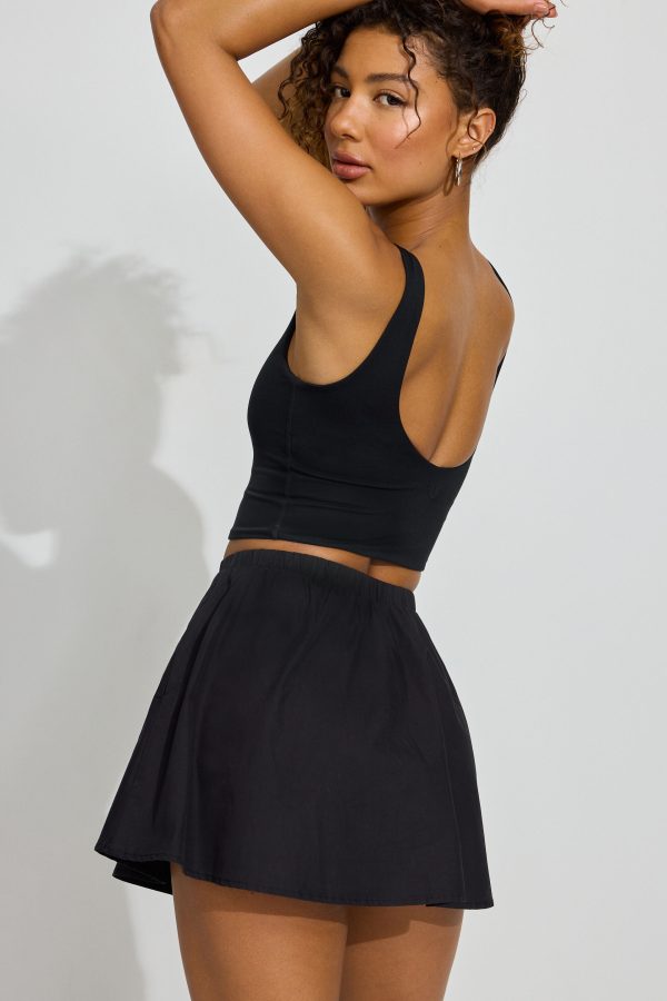 100096887_06V_alt2_1920x2880-1