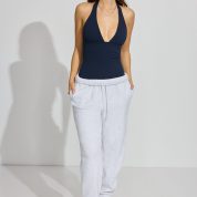 100097028_06G_alt2_1920x2880-1