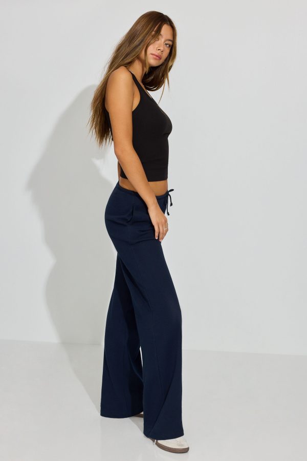 100097131_06G_alt1_1920x2880-1