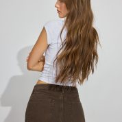 100097442_88H_alt3_1920x2880-1