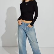 100097553_06V_alt1_1920x2880-1