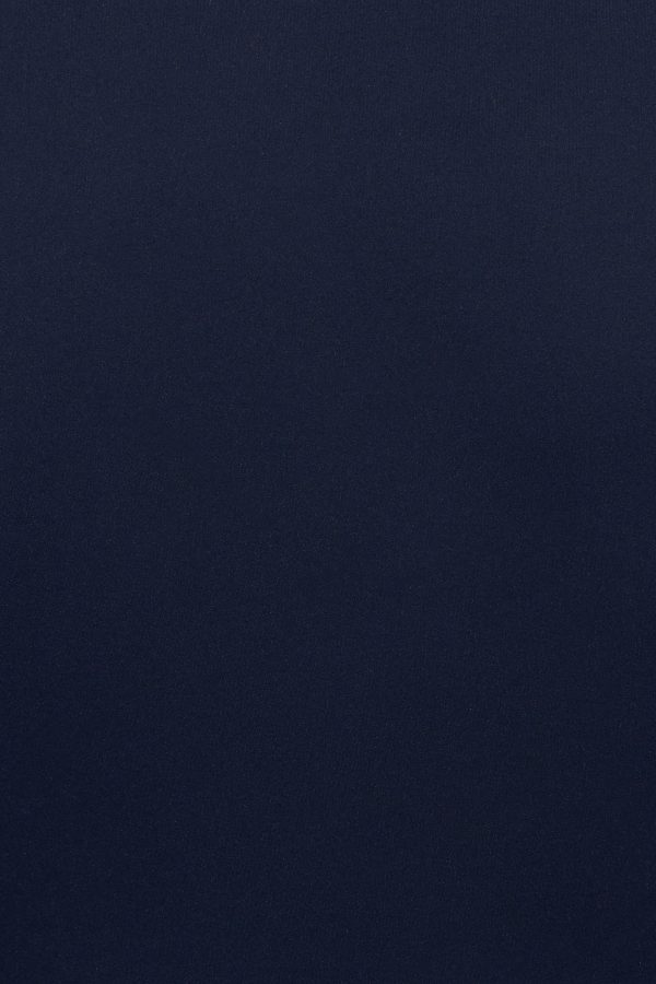 100097584_06G_alt4_1920x2880-1