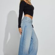 100097635_07J_alt2_1920x2880-2