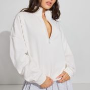 100097792_03G_1920x2880-1