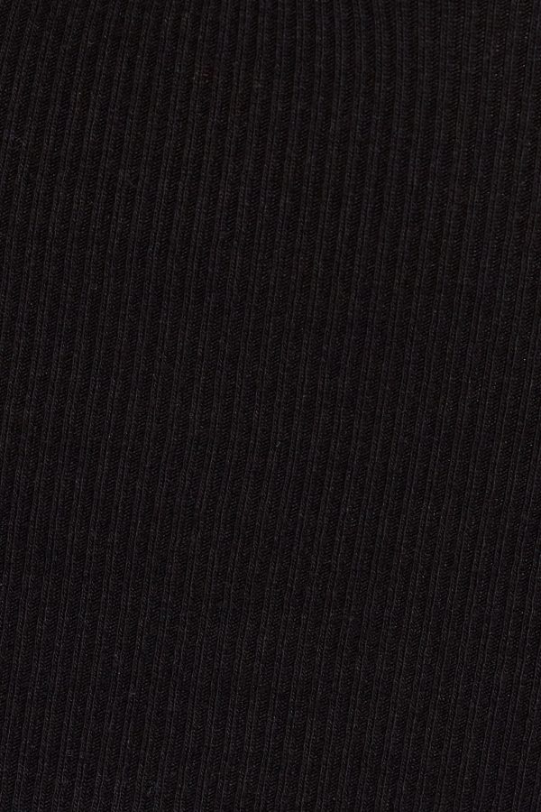 100097812_06V_alt3_1920x2880-1