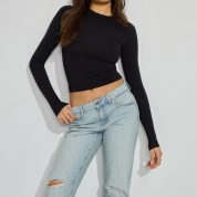 100097939_06V_alt2_1920x2880-1