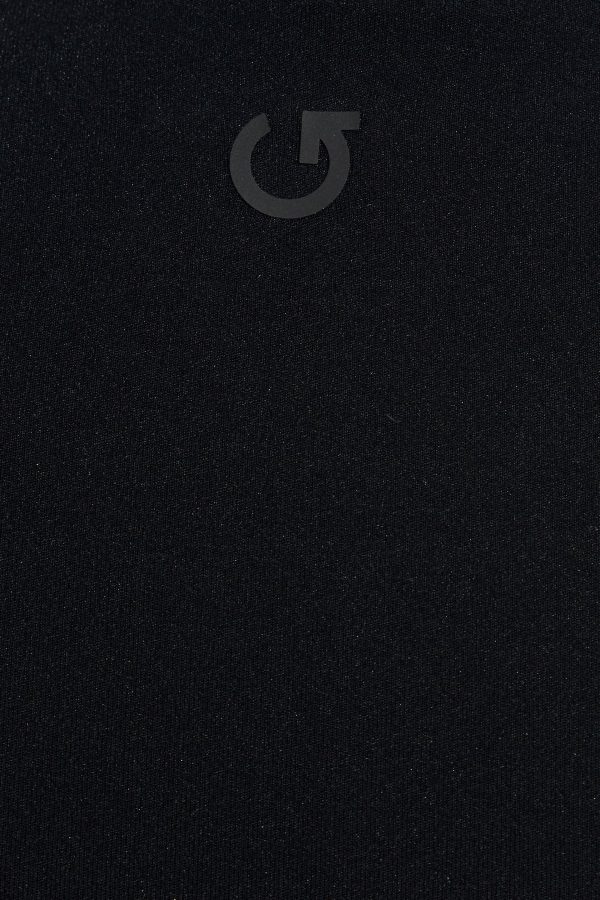 100098311_06V_alt4_1920x2880-1